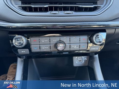 New 2026 Jeep Compass Limited image 13