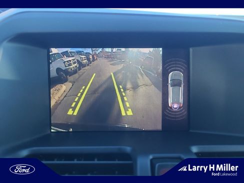 Used 2017 Volvo XC60 T5 Dynamic w/ Preferred Option Package image 28