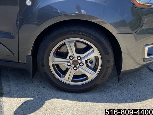 Used 2022 Ford Transit Connect Titanium FWD image 9