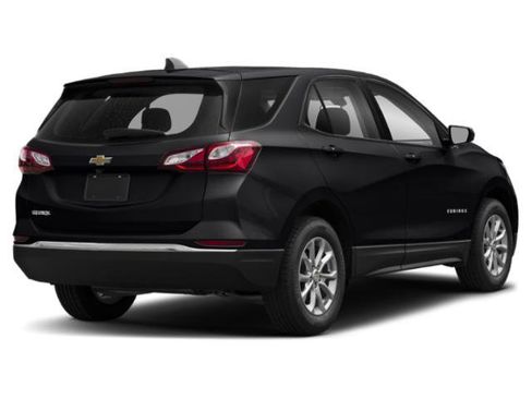 Used 2019 Chevrolet Equinox LS FWD image 2