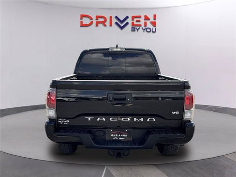 Used 2023 Toyota Tacoma TRD Off-Road w/ Advanced Technology Package AWD/4WD image 5