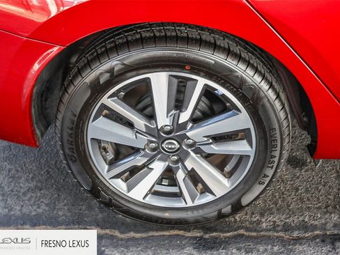 Used 2024 Nissan Versa SV image 8