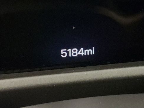 Used 2026 GMC Acadia Elevation image 12