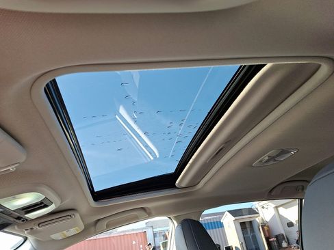 Certified 2022 Subaru Crosstrek 2.5i Sport w/ Moonroof Package image 14