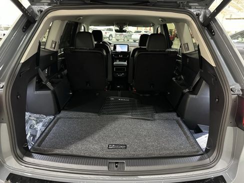 New 2026 Volkswagen Atlas SE image 12