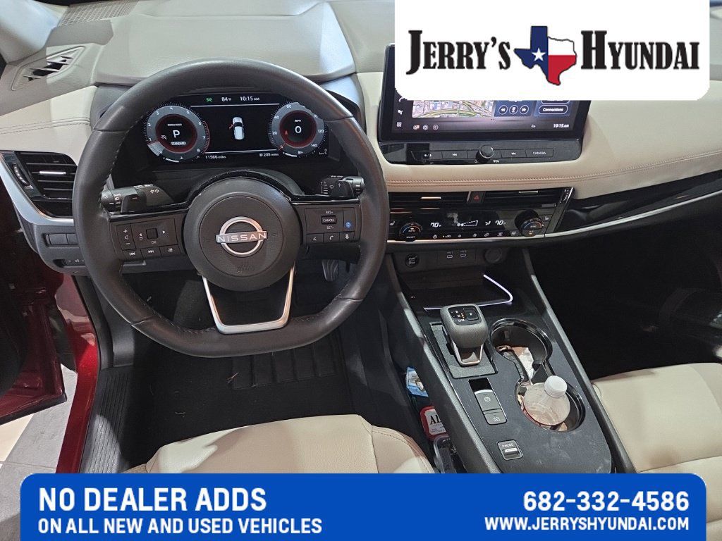 Used 2024 Nissan Rogue SL FWD image 9
