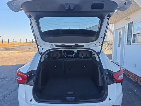 Used 2024 Chevrolet Trax LT image 20