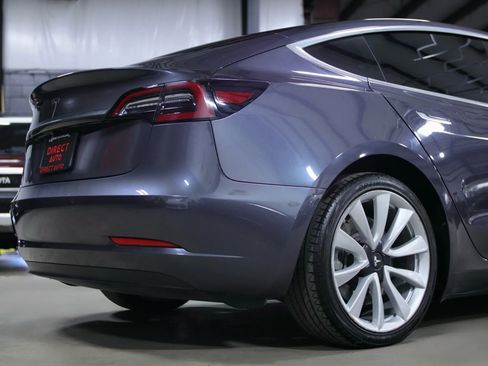 Used 2019 Tesla Model 3 Standard Range Plus image 12