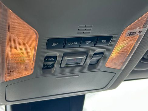 Used 2020 Toyota RAV4 XLE Premium FWD image 19