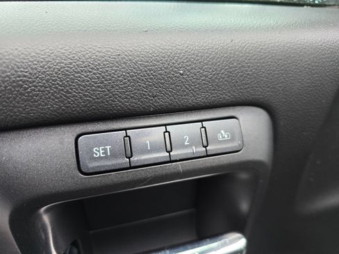 Used 2015 Chevrolet Silverado 2500 LTZ AWD/4WD image 30
