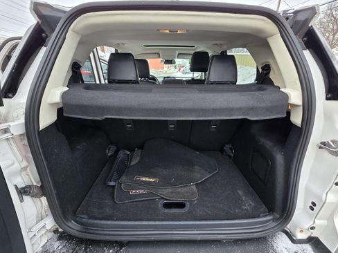 Used 2019 Ford EcoSport Titanium image 11