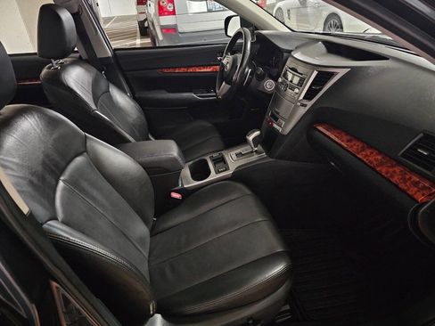 Used 2011 Subaru Legacy 2.5i Limited image 22