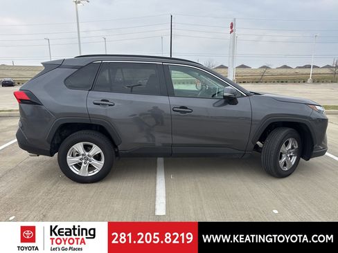 Used 2025 Toyota RAV4 XLE image 8