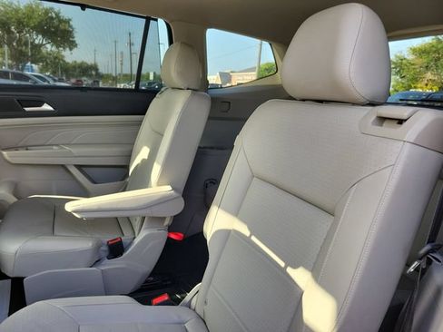 Used 2023 Volkswagen Atlas SEL AWD/4WD image 11