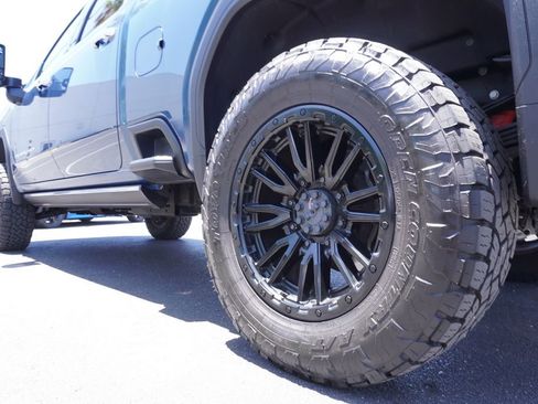 Certified 2025 GMC Sierra 2500 Denali w/ Denali Reserve Package AWD/4WD image 6