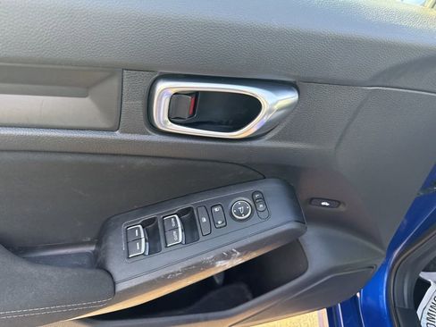 Used 2023 Honda Civic Sport image 18