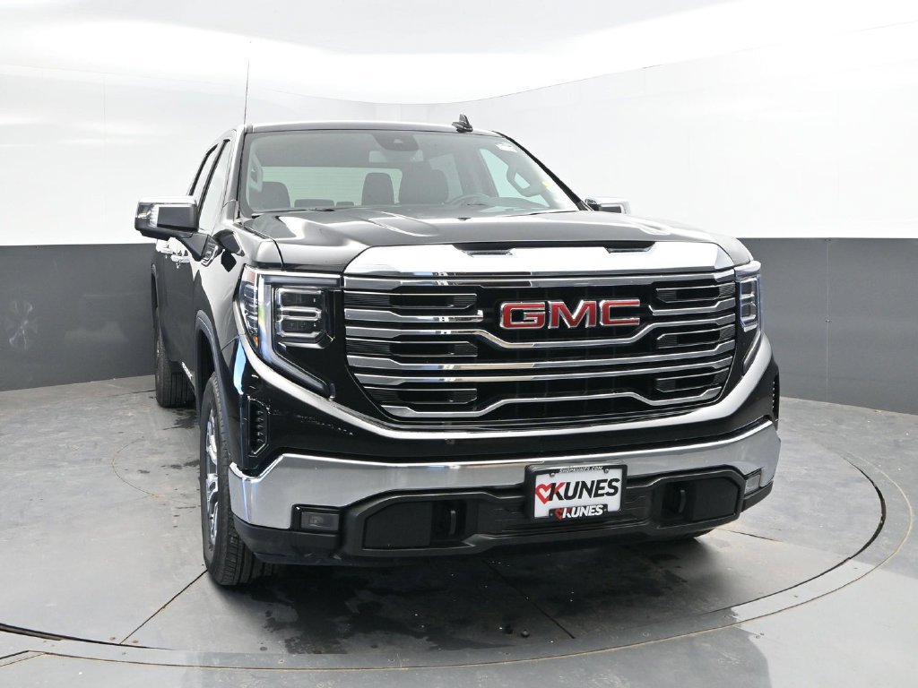 Used 2026 GMC Sierra 1500 SLT AWD/4WD image 2