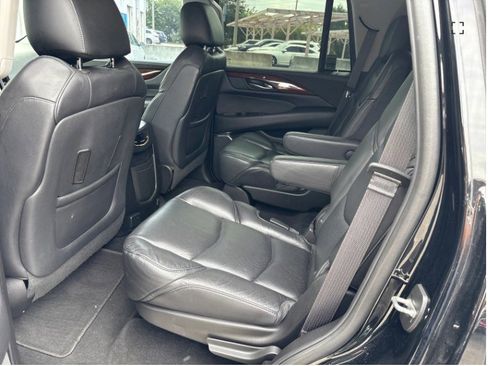 Used 2018 Cadillac Escalade 2WD image 8