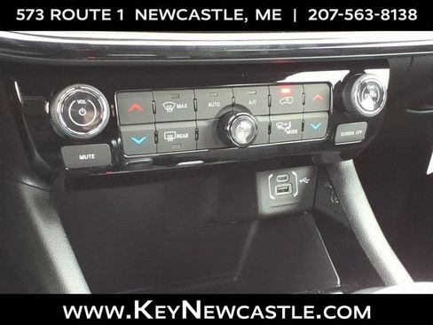 New 2026 Jeep Compass Limited AWD/4WD image 14