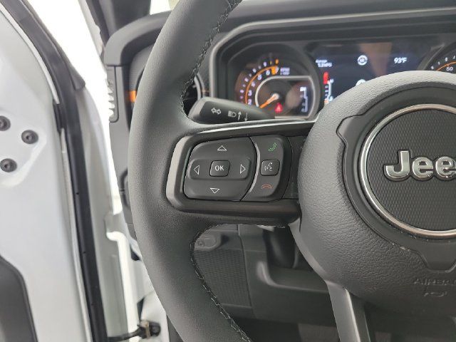 Used 2026 Jeep Gladiator Mojave AWD/4WD image 19