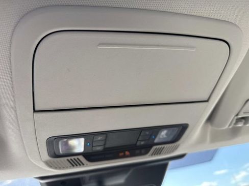 Used 2021 Ford Mustang Mach-E Premium AWD/4WD image 33