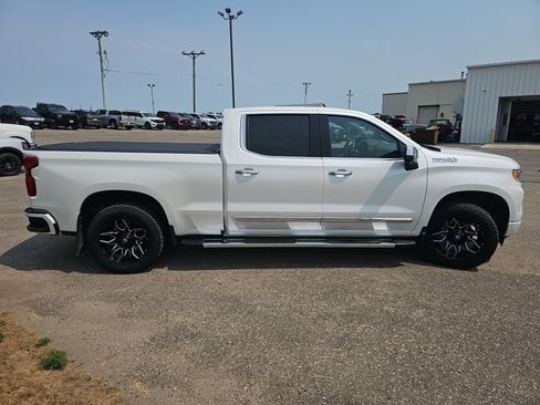 Used 2024 Chevrolet Silverado 1500 High Country w/ Technology Package AWD/4WD image 6