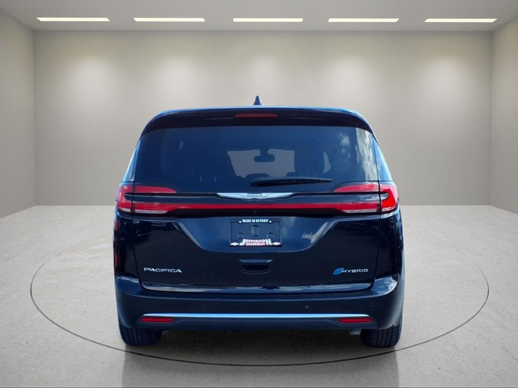 Used 2024 Chrysler Pacifica Limited FWD image 22