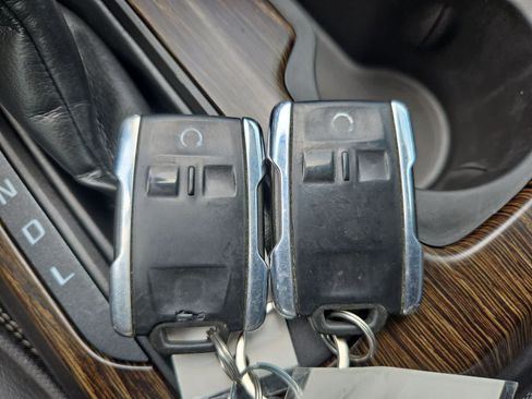 Used 2018 GMC Canyon Denali RWD image 34