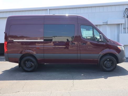 New 2025 Mercedes-Benz Sprinter 2500 image 3