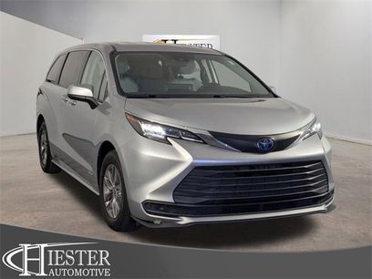 Used 2021 Toyota Sienna LE