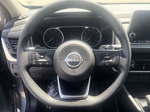 Certified 2024 Nissan Rogue S FWD image 17
