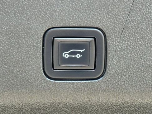 Used 2022 Cadillac Escalade Sport Platinum w/ Heavy-Duty Trailer Package image 37