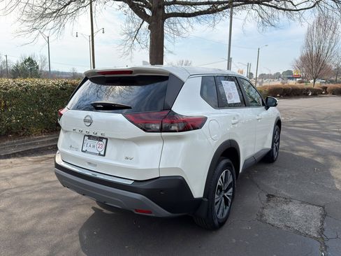 Certified 2023 Nissan Rogue SV image 7
