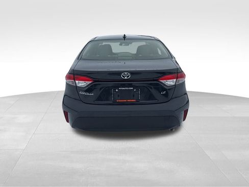 Used 2023 Toyota Corolla LE image 4