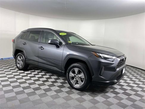 Used 2024 Toyota RAV4 XLE image 1