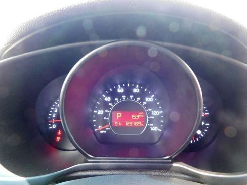 Used 2017 Kia Soul w/ Convenience Package image 16