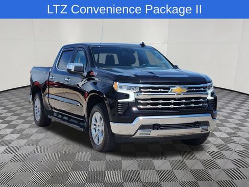 Used 2024 Chevrolet Silverado 1500 LTZ AWD/4WD image 2