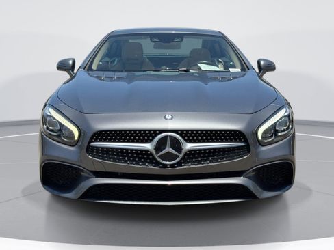 Used 2017 Mercedes-Benz SL 450 image 2