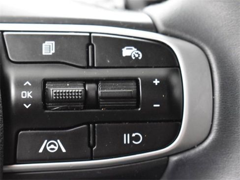 Certified 2025 Kia Sportage EX image 27