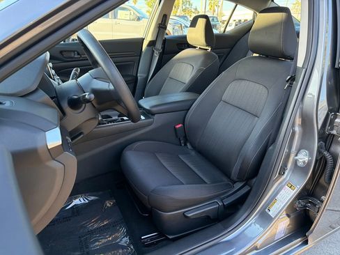 Used 2025 Nissan Altima 2.5 S image 27