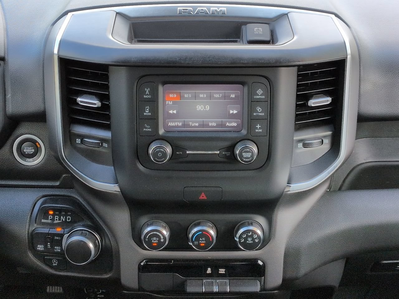 Used 2024 RAM 1500 Big Horn AWD/4WD image 18