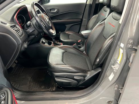 Used 2020 Jeep Compass Trailhawk image 18