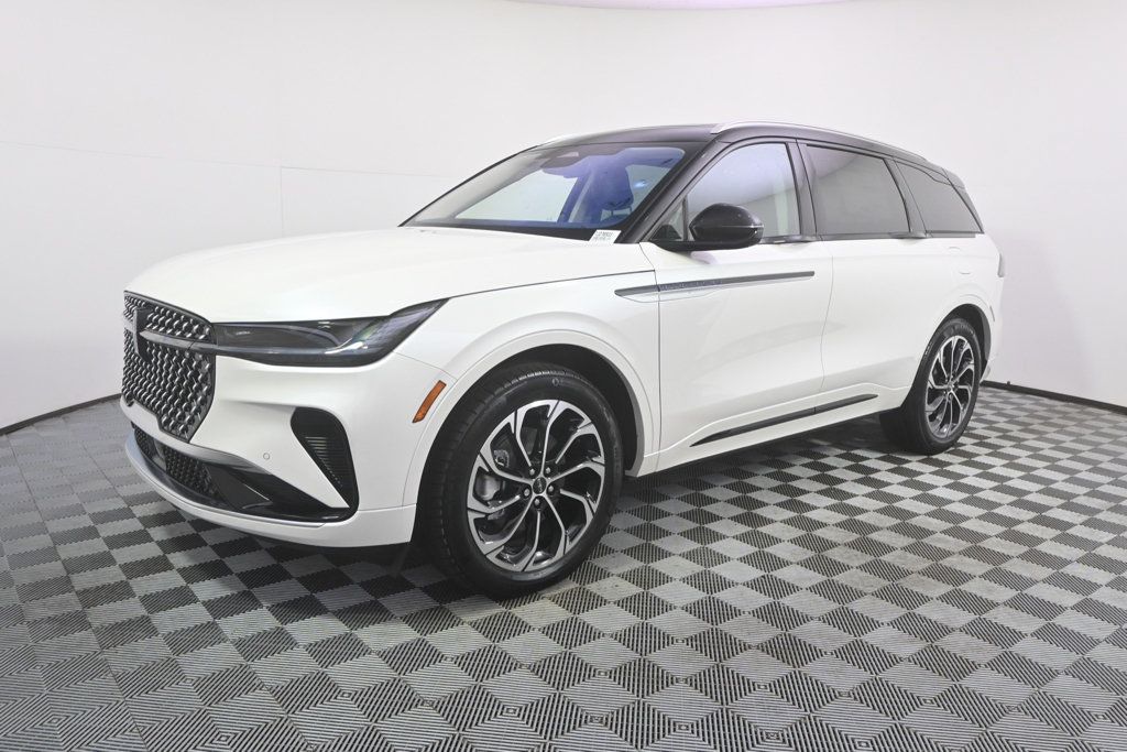 New 2026 Lincoln Nautilus Reserve AWD/4WD image 2