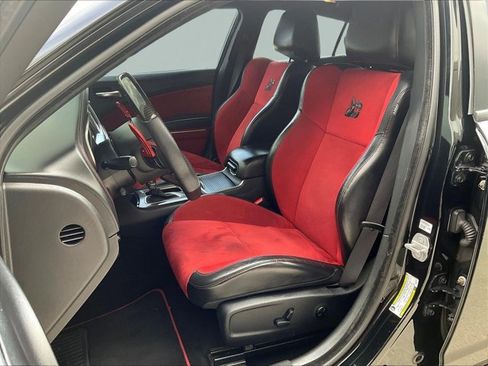 Used 2019 Dodge Charger Scat Pack w/ Dynamics Package RWD image 23