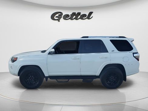 Certified 2021 Toyota 4Runner SR5 Premium w/ Moonroof Package RWD image 8