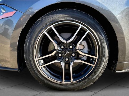 Used 2018 Ford Mustang Coupe w/ Equipment Group 101A image 10