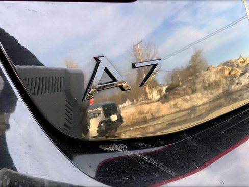 Used 2021 Audi A7 e Prestige w/ Prestige Package image 9