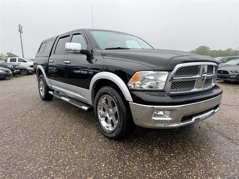 Used 2012 RAM 1500 Laramie AWD/4WD image 3