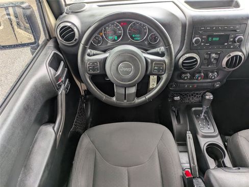 Used 2016 Jeep Wrangler Unlimited Sport w/ Quick Order Package 24S AWD/4WD image 18