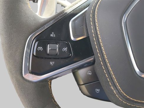 Used 2020 Chevrolet Corvette Stingray Premium Cpe w/ 3LT Preferred Equipment Group image 23